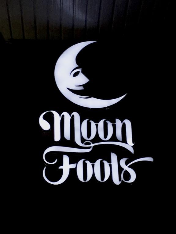 Moon Fools Hostel Panglao Eksteriør billede