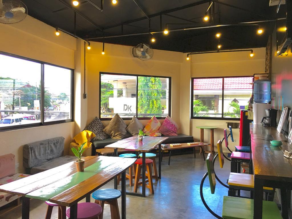 Moon Fools Hostel Panglao Eksteriør billede